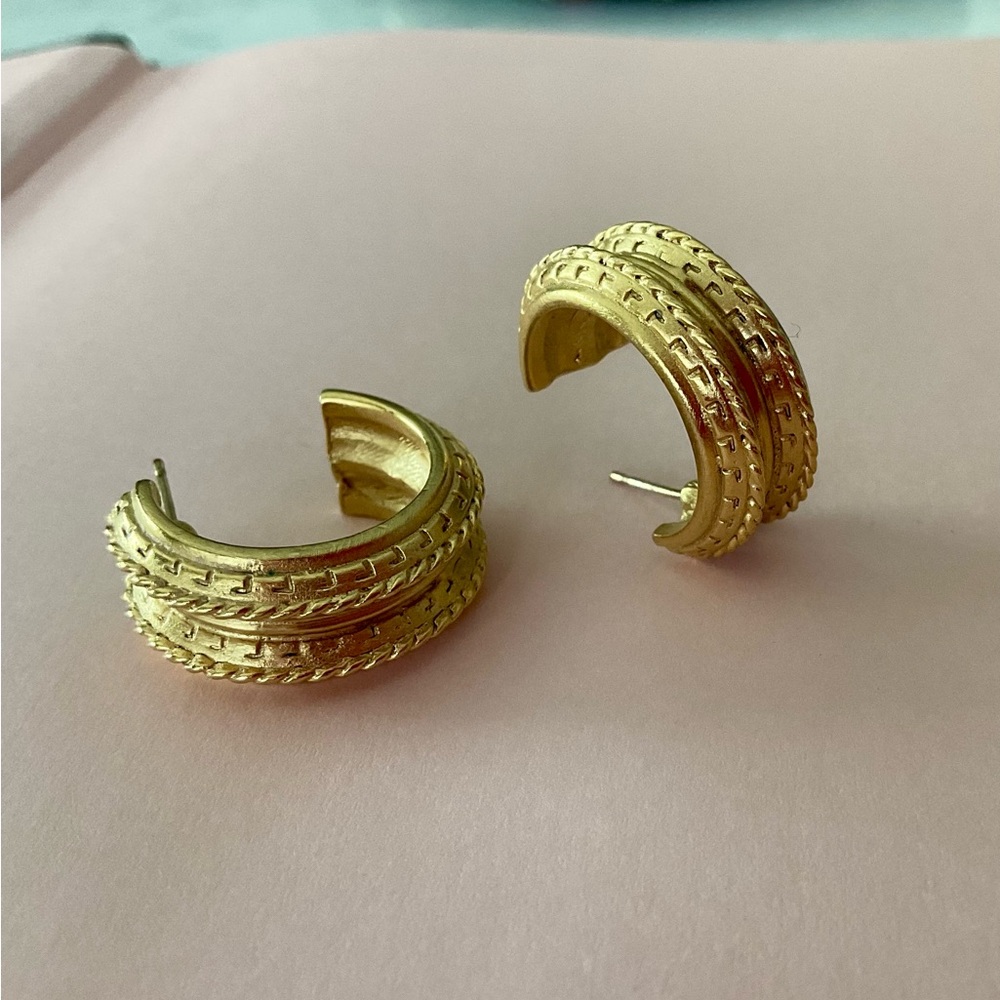 Vintage Oscar de la Renta Earrings